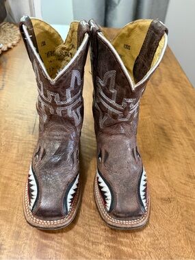 Men's Brown Leather Western Cowboy Boots - Embroidered Top